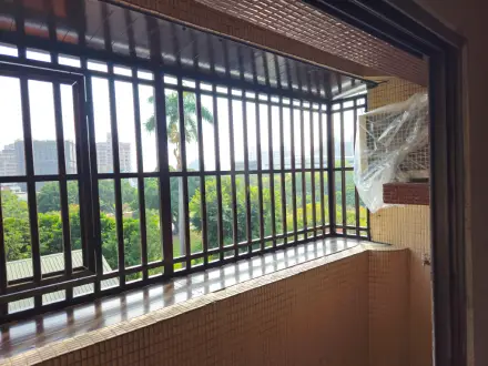 防盜凸窗